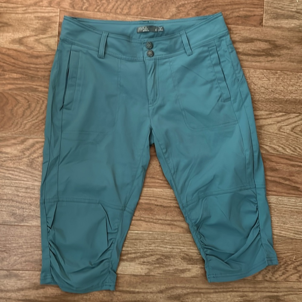 PrAna Shorts Womens Sz 8 Revenna Knickers knee length Hiking/casual Pants ~ EUC